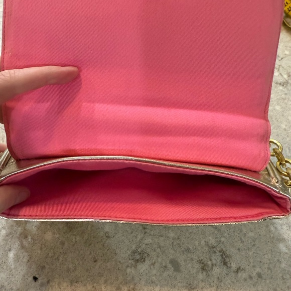 Lilly Pulitzer Gold Chain Shoulder Bag - Picture 6 of 7